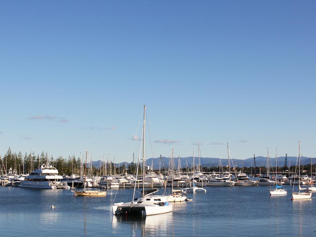 Surfers Paradise Yha Southport ภายนอก รูปภาพ