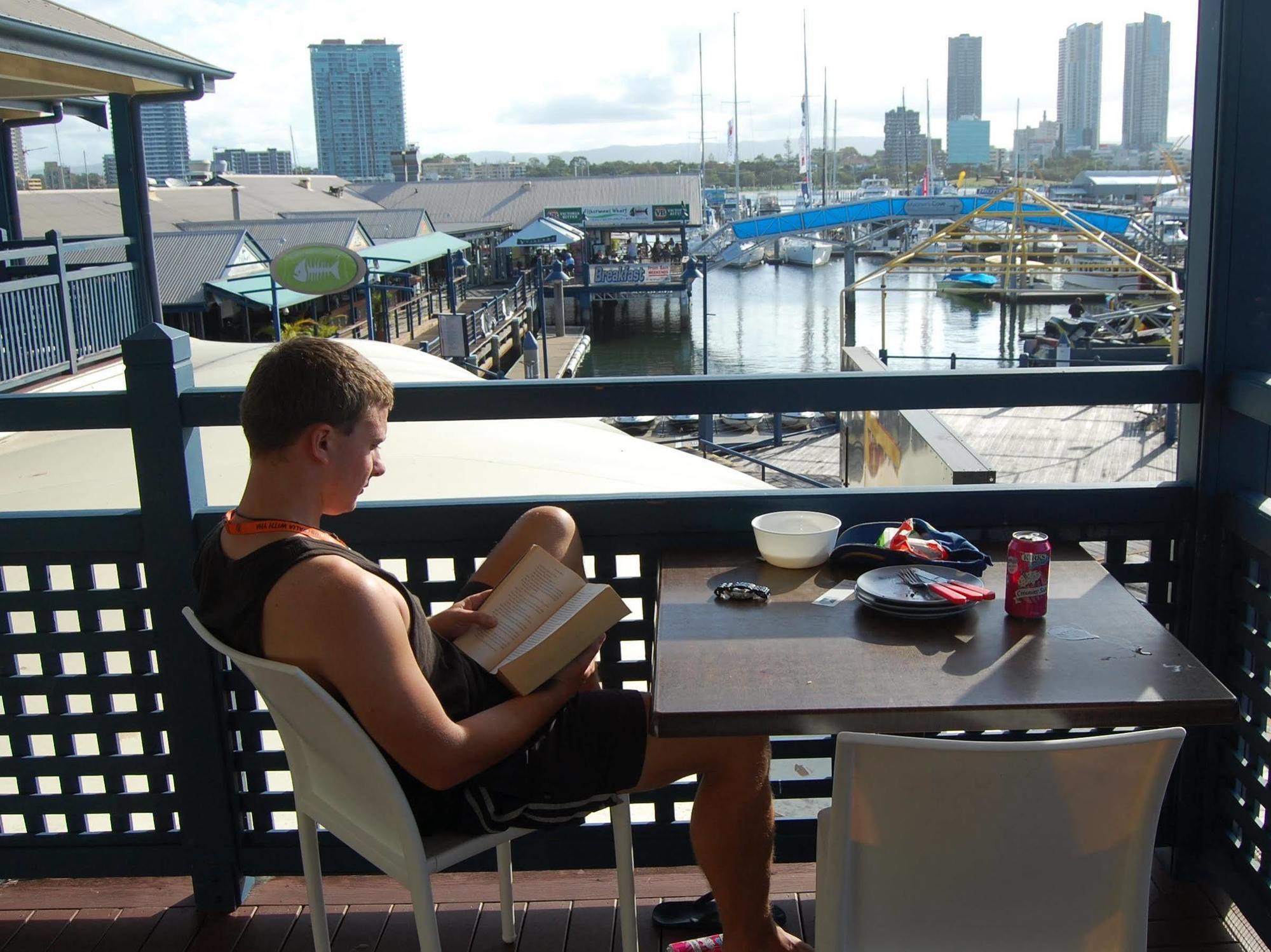 Surfers Paradise Yha Southport ภายนอก รูปภาพ