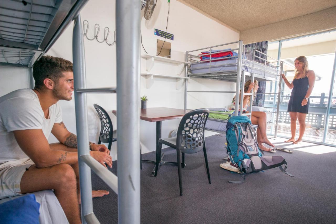 Surfers Paradise Yha Southport ภายนอก รูปภาพ